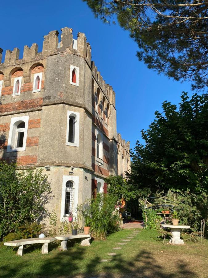 La Tuilerie 1860 Bed & Breakfast Biaudos Екстериор снимка